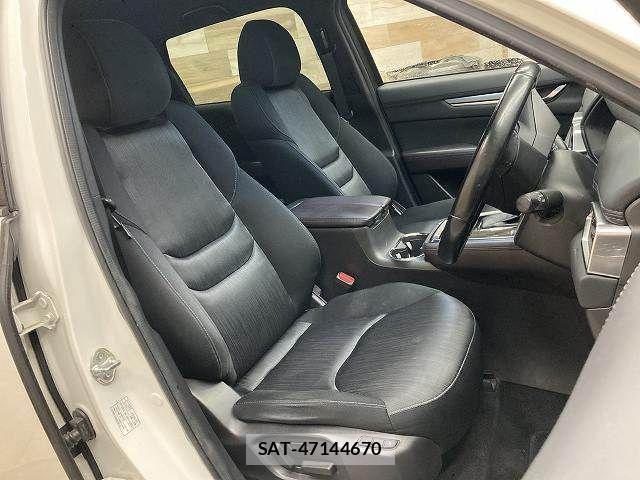 Mazda CX-8 2018-05 8245007-10