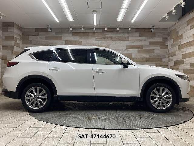Mazda CX-8 2018-05 8245007-16