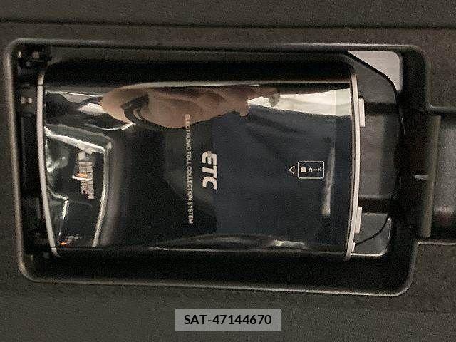 Mazda CX-8 2018-05 8245007-8