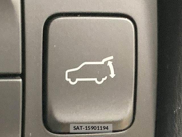 Mazda CX-8 2018-03 8245005-9