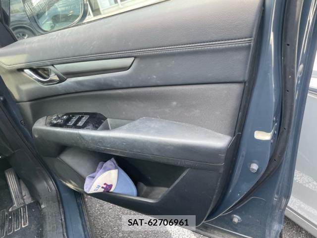Mazda CX-8 2022-02 8314102-13