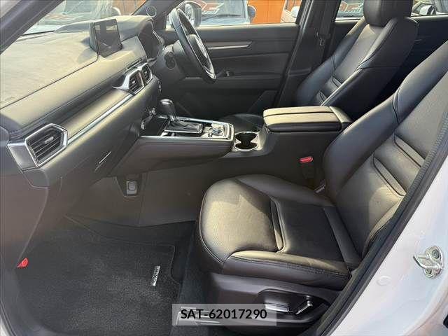 Mazda CX-8 2020-03 8314093-16