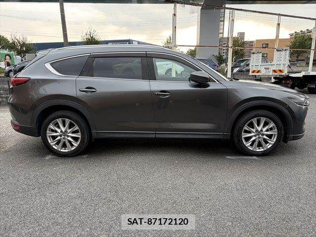 Mazda CX-8 2018-05 8335519-17