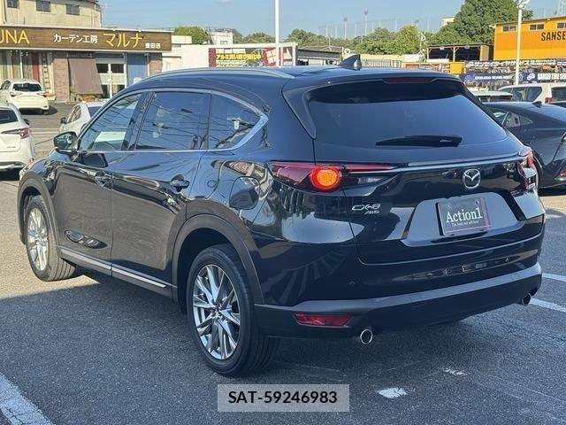 Mazda CX-8 2018-09 8354291-3