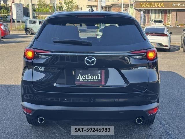 Mazda CX-8 2018-09 8354291-4