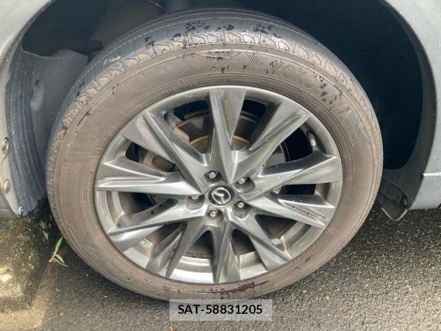Mazda CX-8 2019-09 8411918-12