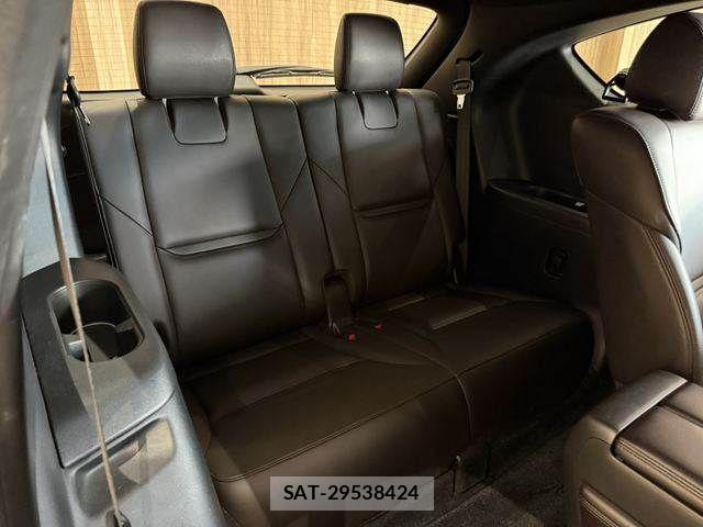 Mazda CX-8 2018-04 8411919-11