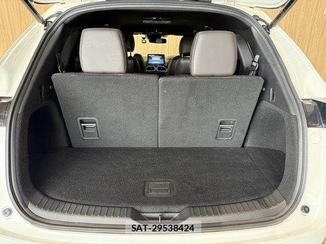 Mazda CX-8 2018-04 8411919-12