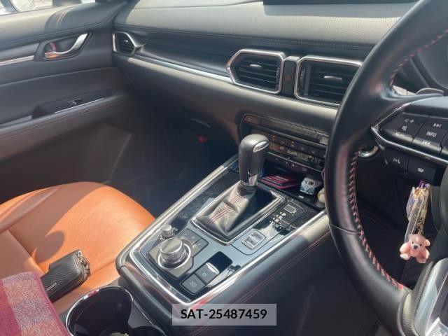 Mazda CX-8 2021-03 8411914-4
