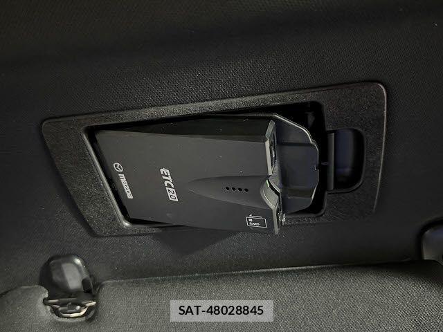 Mazda CX-8 2018-06 8411917-11