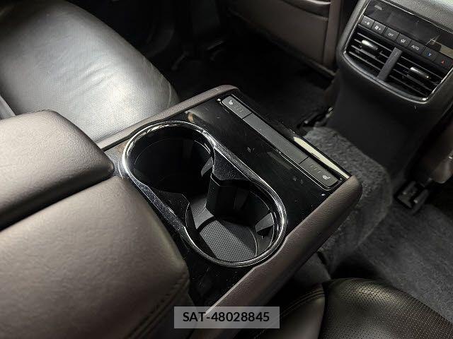 Mazda CX-8 2018-06 8411917-13