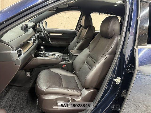 Mazda CX-8 2018-06 8411917-5
