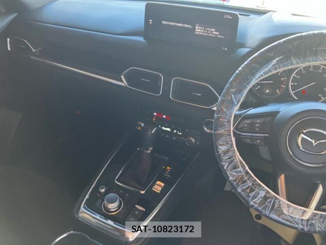 Mazda CX-8 2023-09 8411916-18