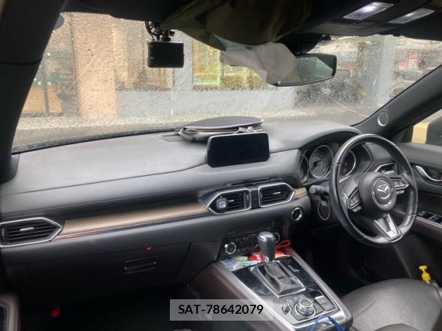 Mazda CX-8 2018-02 8411920-12