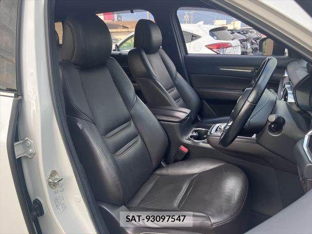 Mazda CX-8 2017-12 8626397-13