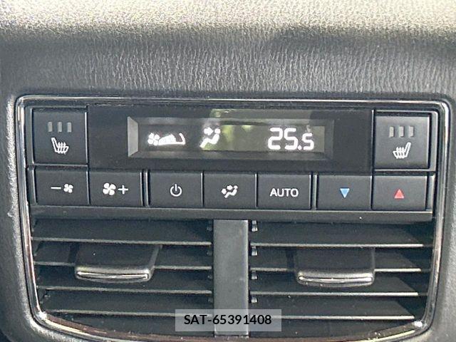 Mazda CX-8 2023-09 8666035-6
