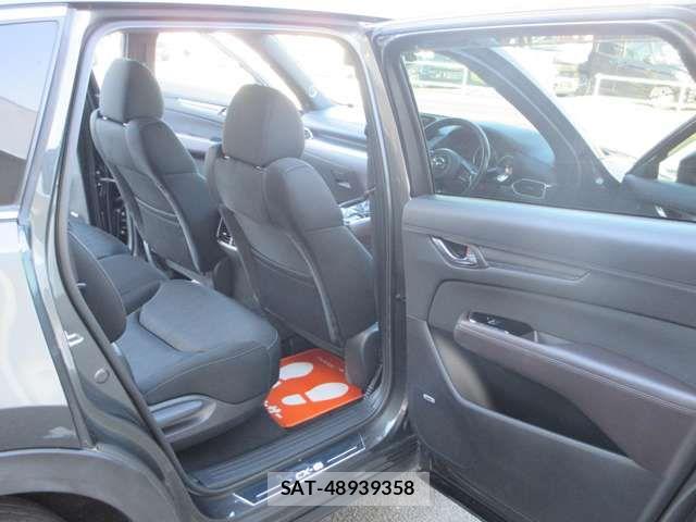 Mazda CX-8 2018-05 8658681-7