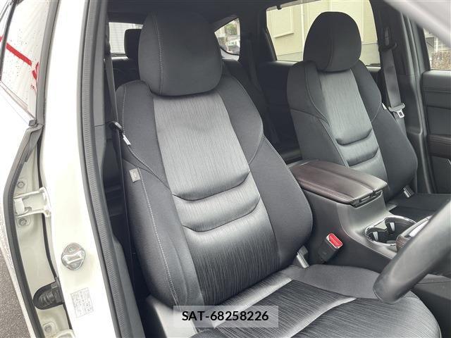 Mazda CX-8 2019-06 8779951-11