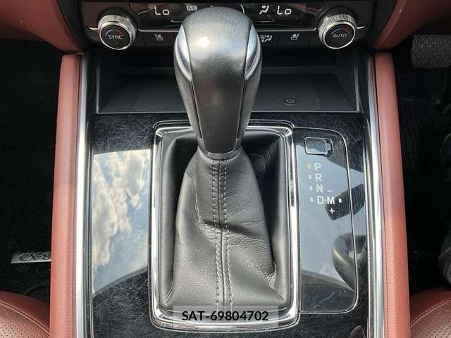 Mazda CX-8 2022-03 8828590-18