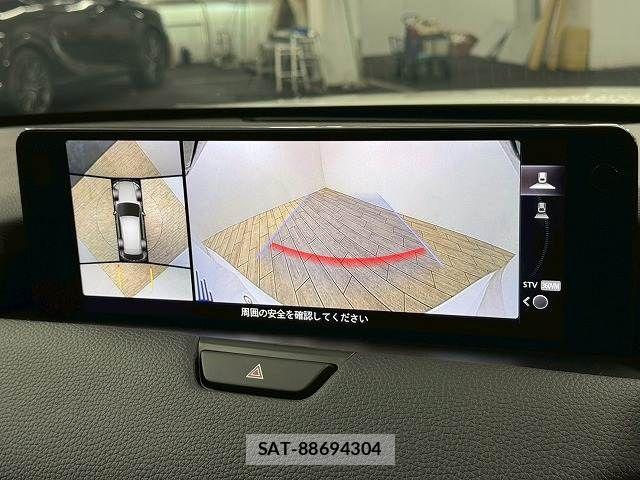 Mazda CX-80 2025-04 8145693-3