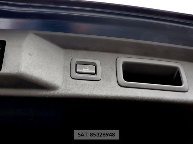 Mazda CX-8 2018-07 6263802-27