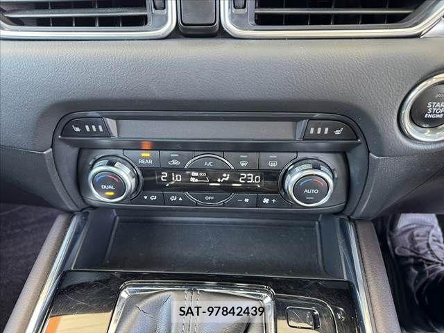 Mazda CX-8 2018-10 6751224-25