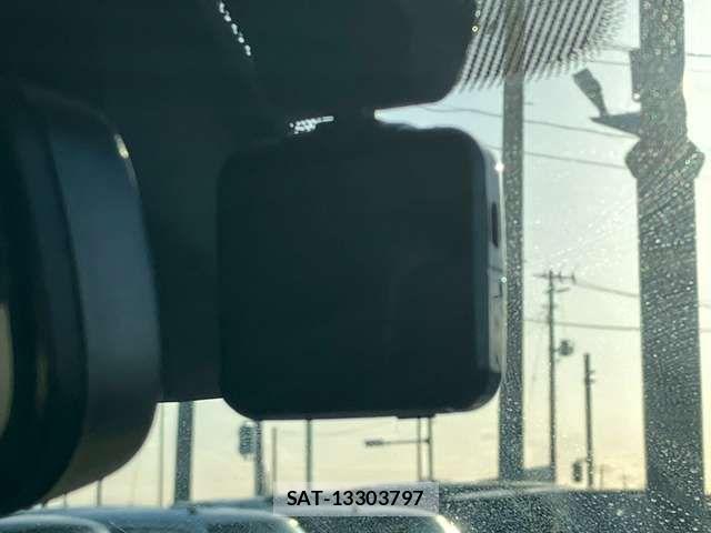 Mazda CX-8 2018-03 6904038-4