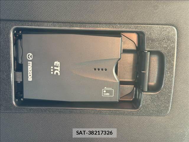 Mazda CX-8 2018-02 7058181-14