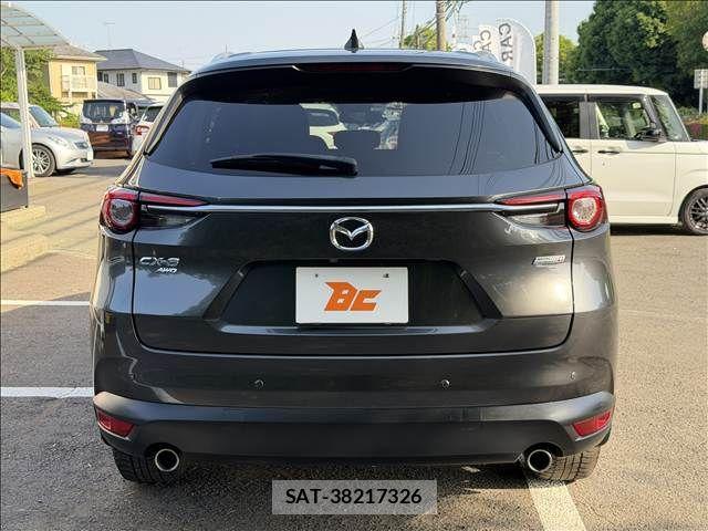 Mazda CX-8 2018-02 7058181-22