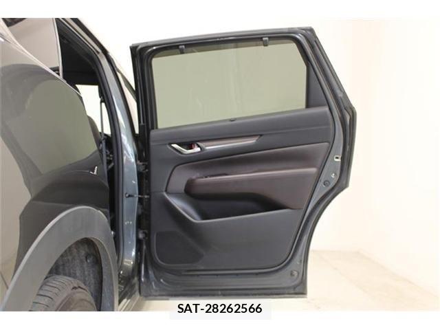 Mazda CX-8 2018-09 7217120-29