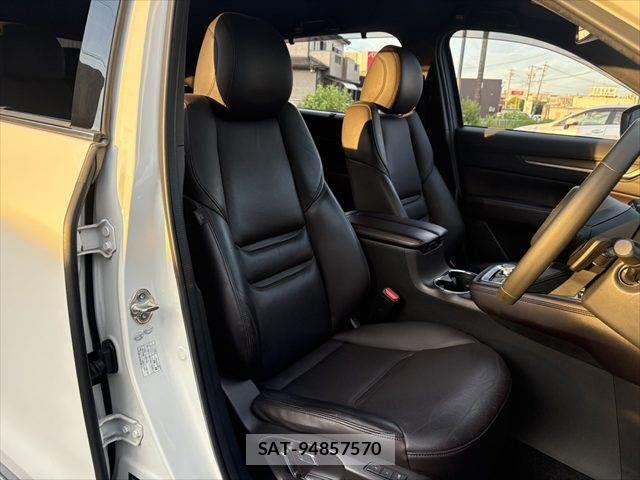 Mazda CX-8 2018-03 7217117-10