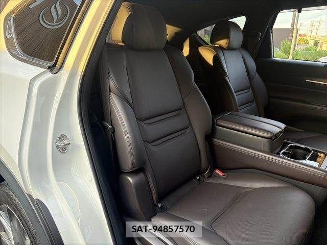 Mazda CX-8 2018-03 7217117-11