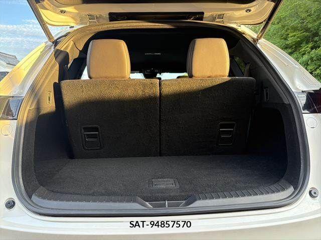 Mazda CX-8 2018-03 7217117-12
