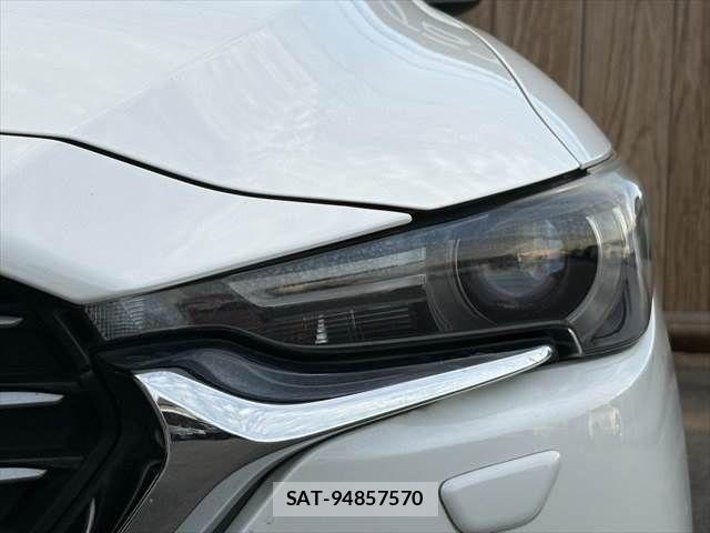 Mazda CX-8 2018-03 7217117-25