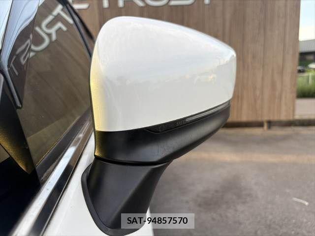 Mazda CX-8 2018-03 7217117-29