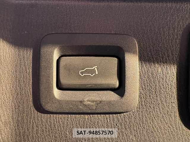 Mazda CX-8 2018-03 7217117-8