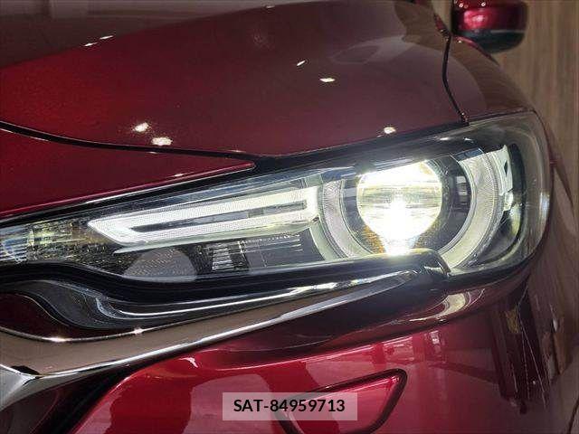 Mazda CX-8 2018-01 7217112-15
