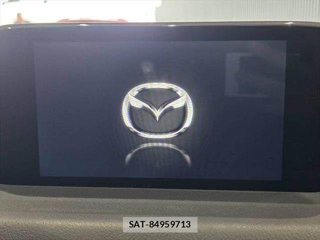 Mazda CX-8 2018-01 7217112-3