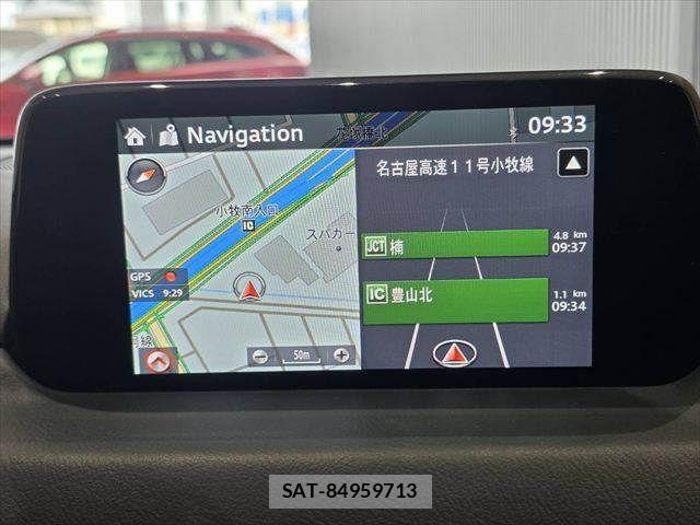 Mazda CX-8 2018-01 7217112-4