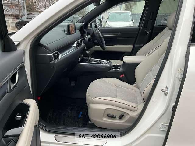 Mazda CX-8 2023-11 7217141-20