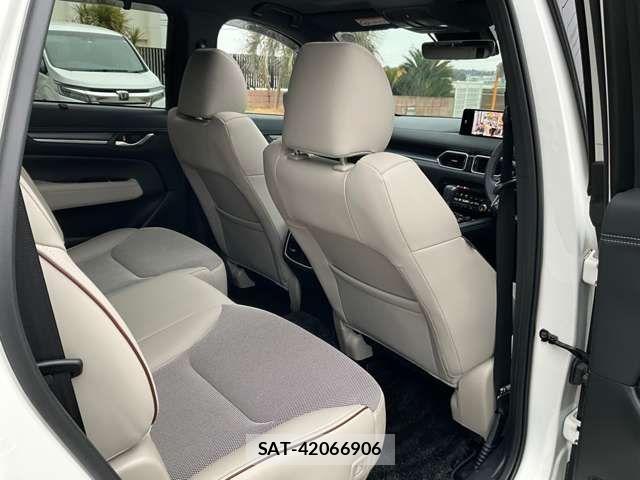 Mazda CX-8 2023-11 7217141-22