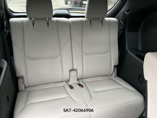 Mazda CX-8 2023-11 7217141-23
