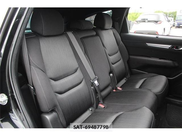 Mazda CX-8 2018-06 7217122-21