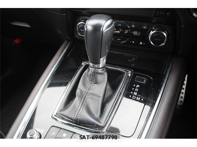 Mazda CX-8 2018-06 7217122-24