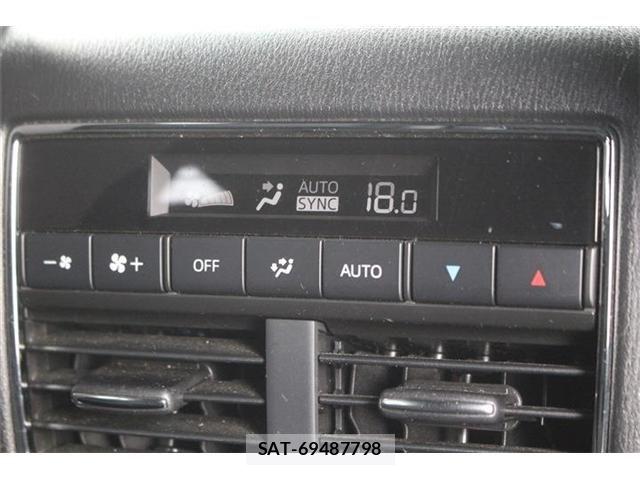 Mazda CX-8 2018-06 7217122-27