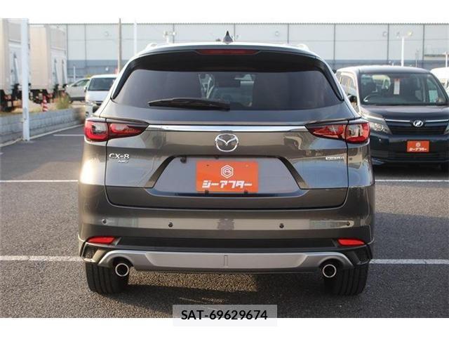 Mazda CX-8 2023-09 7217142-11