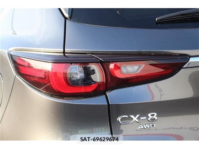Mazda CX-8 2023-09 7217142-16