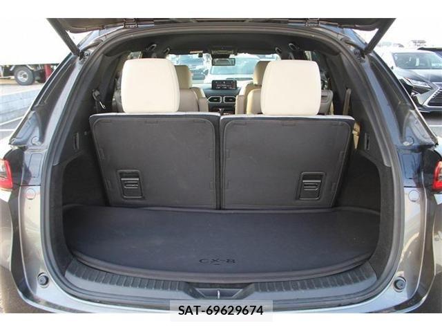 Mazda CX-8 2023-09 7217142-28