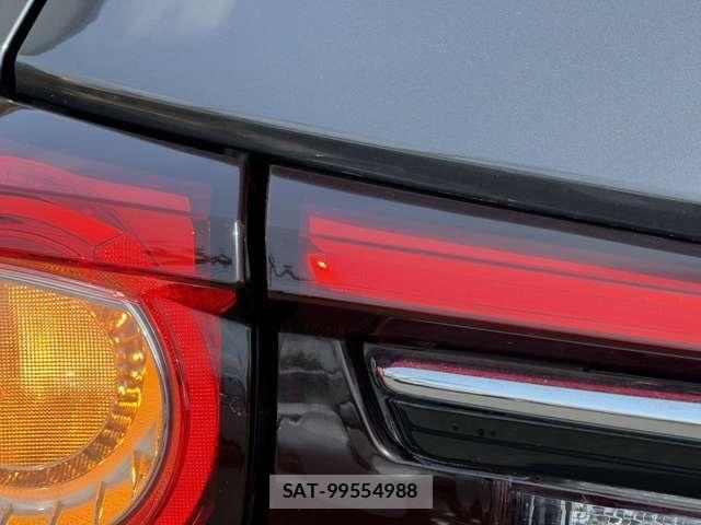 Mazda CX-8 2018-03 7250424-23
