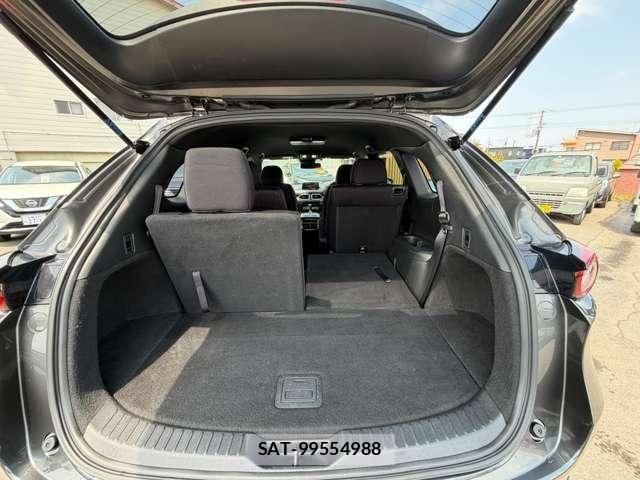 Mazda CX-8 2018-03 7250424-28